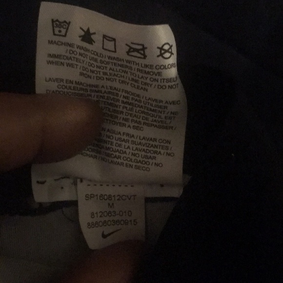 Nike - Picture 2 of 3